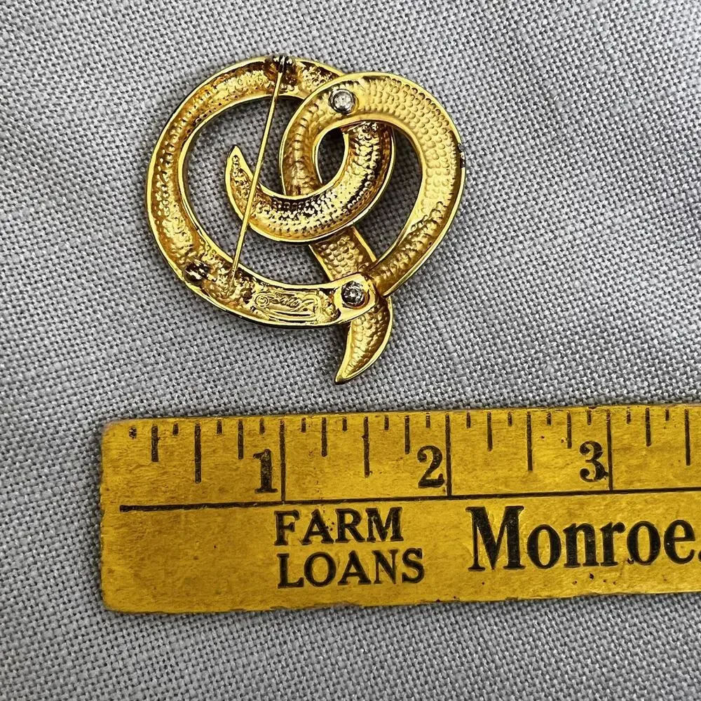 Lapel Pin Brooch Gold Metal Swirl Modern Costume Jewelry Abstract Artsy Unisex